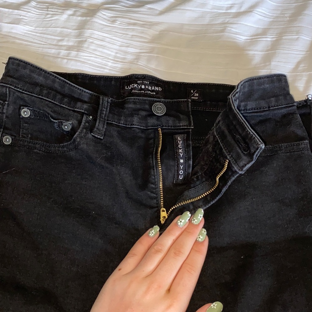 LUCKY BRAND JEANS